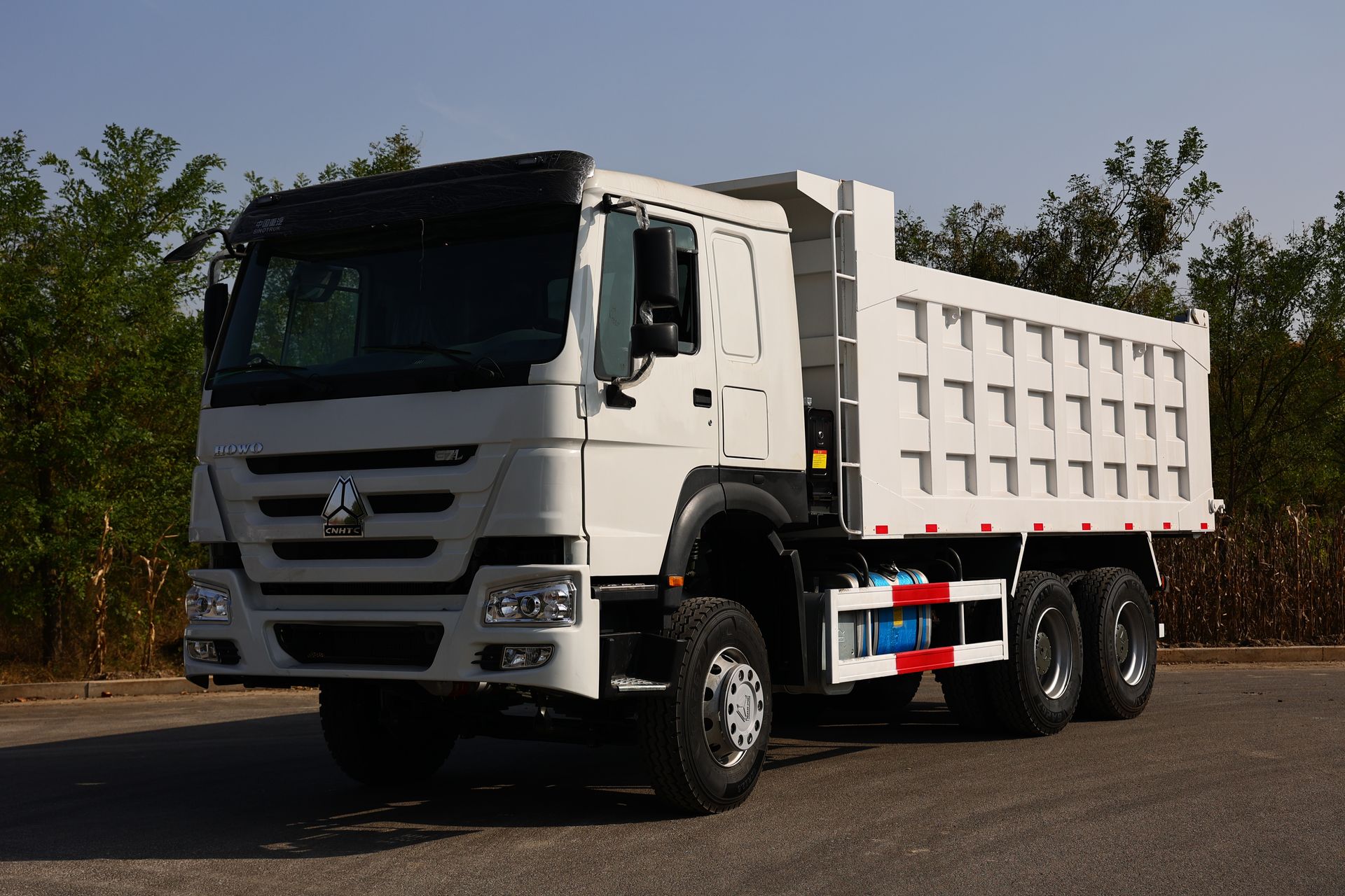 豪沃371 6*4 白色