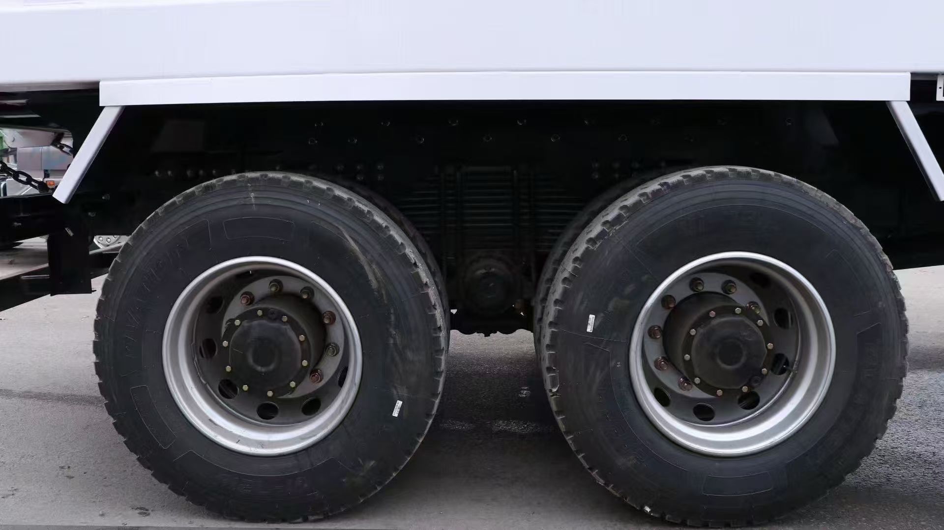 008de8a9fde7d74cfd1a4abd1e49970b